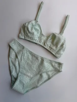 Araks: Tamara Lace Bralette - Caledonia