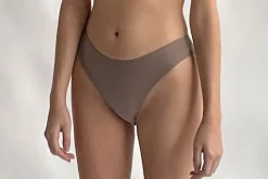 Calomel: Saya Brief - Taupe