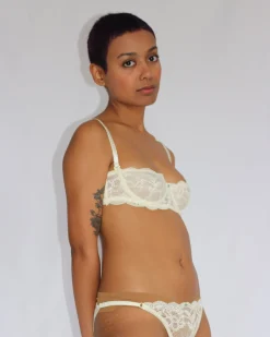 Clo: Fortuna Abierto Half Cup Bra - L, Last One!