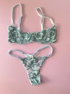 Clo: Fortuna Lace Adjustable String Thong - Imperial Blue