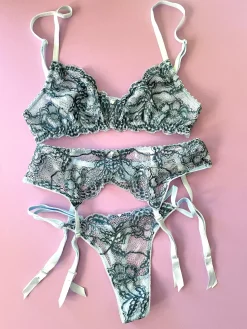 Clo: Fortuna Lace Adjustable String Thong - Imperial Blue