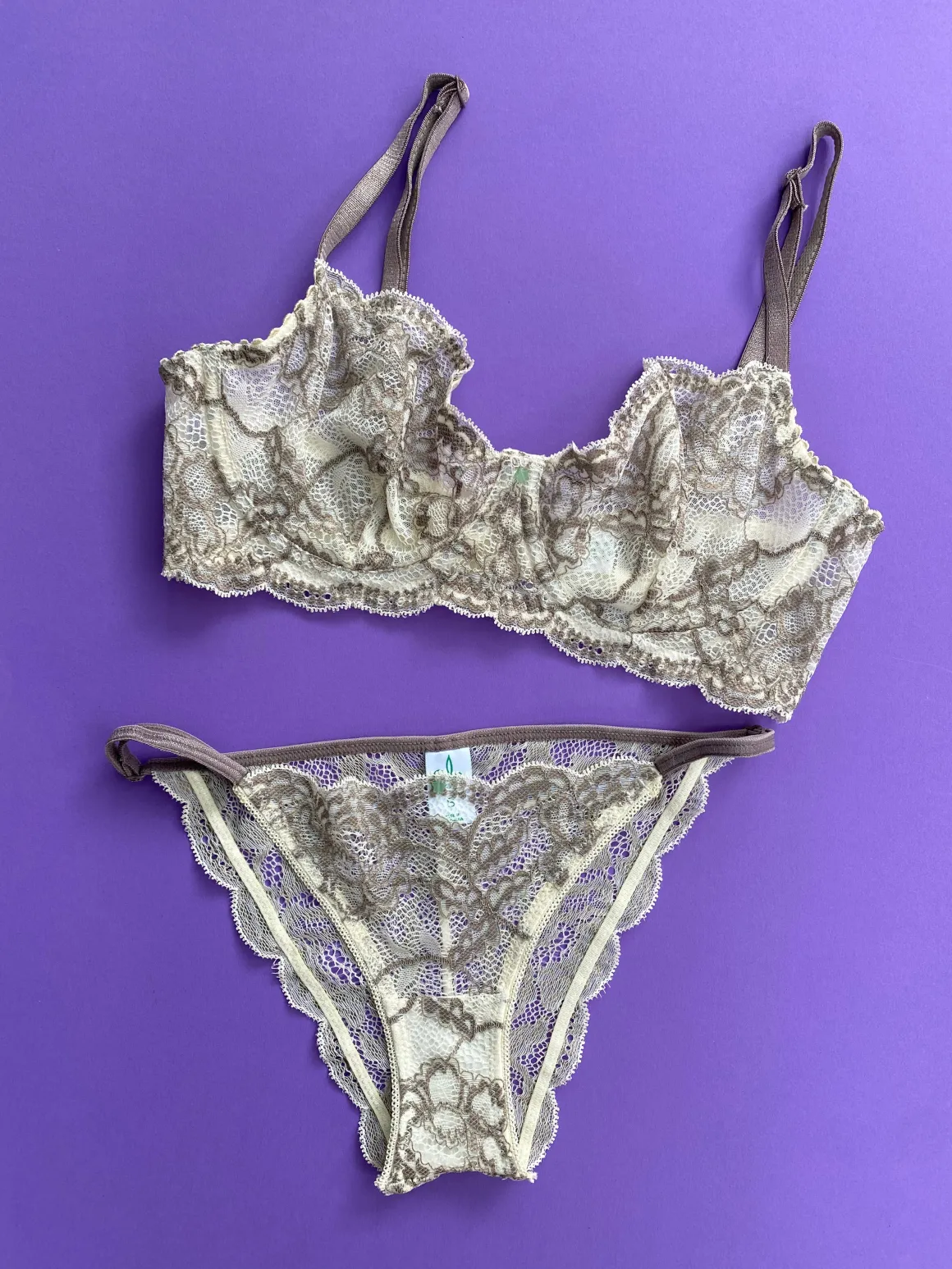 Clo: Fortuna Lace Demi Underwire Bra - White Storm