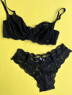 Clo: Fortuna Lace Demi Underwire Bra - Black