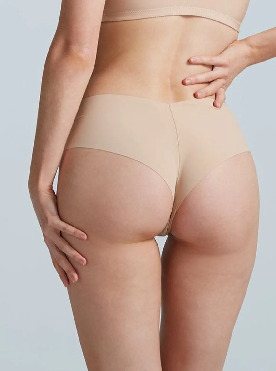 Commando: Seamless Boyshort Brief - Beige