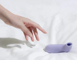 Dame: Aer Suction Toy