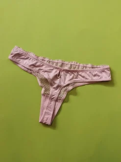 Duet by Timpa: Lace Thong with Keyhole Back - Pink