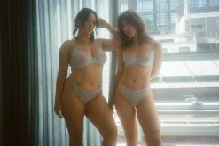 Fleur du Mal: Bianca Lace Thong - Forget Me Not