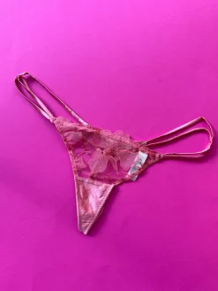Fleur du Mal: Harper Embroidery G-String - Pink Cadillac