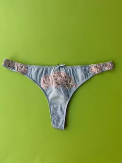 Fleur du Mal: Juliet Lace Thong - Frosted Mint