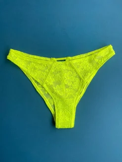 Fleur du Mal: Le Stretch Lace Cheeky - Neon Yellow