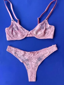 Fleur du Mal: Le Stretch Lace Demi Bra - Bisou