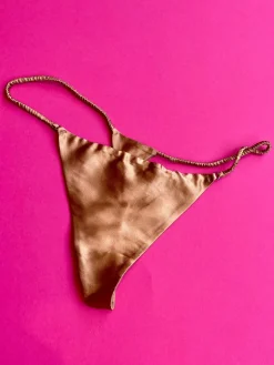 Fleur du Mal: Silk Satin Luxe V String Thong - Tan