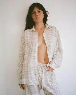 Gil Rodriguez: Big Button Up Top - White/Tan