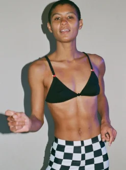 Hello Beautiful: Romance Wireless Triangle Bra - Black