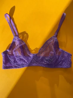 Huit: Eclatante Underwire Bra - Violet