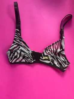 Kayleigh Peddie: Ari Triangle Bra - Zebra