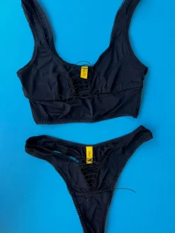 Kayleigh Peddie: Robbi Crop Lace Up Bra - Micro Black