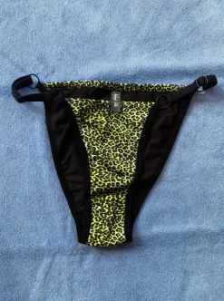 Kayleigh Peddie: Romi Bikini Bottom - S, M