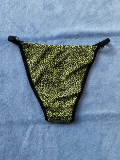 Kayleigh Peddie: Romi Bikini Bottom - S, M