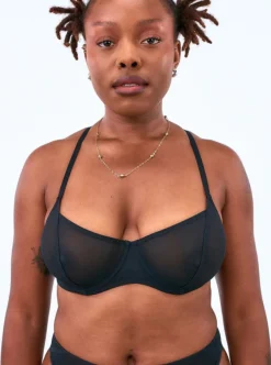 La Fille d'O: Coming Up Bra - Black