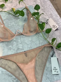 La Fille d'O: Sky Seven Brief - Beige