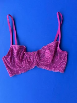 Montelle: Flirt Demi Lace Bra - D+ Cups Only