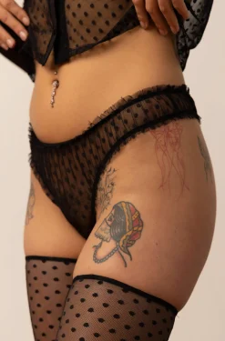 Only Hearts: Lola Pearl Thong - Black