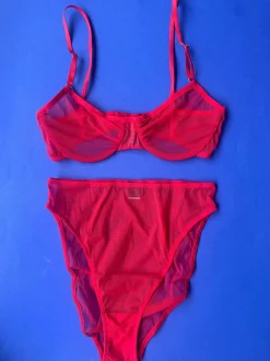 Only Hearts: Whisper Underwire Bra - Tango Red
