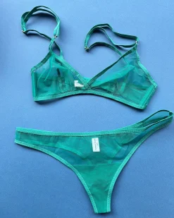 Yasmine Eslami: Jeanne Basic Mesh Thong - Mint